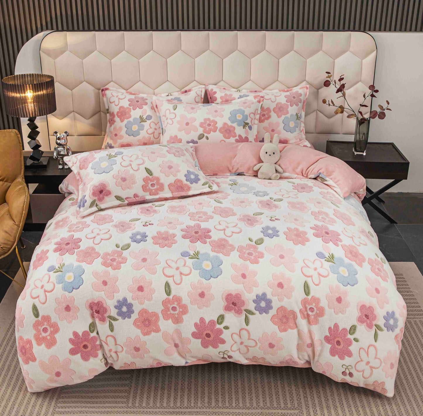 Lenjerie de pat dublu Cocolino , cearceaf cu elastic , 4 piese, floricele, Roz, LC18