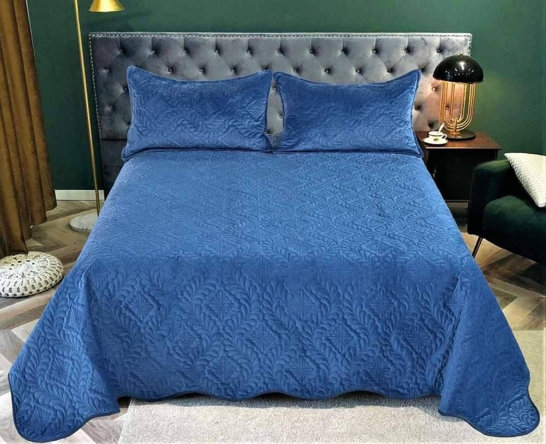 Set Cuvertură de pat cu fețe de pernă incluse , 3 piese , CV15