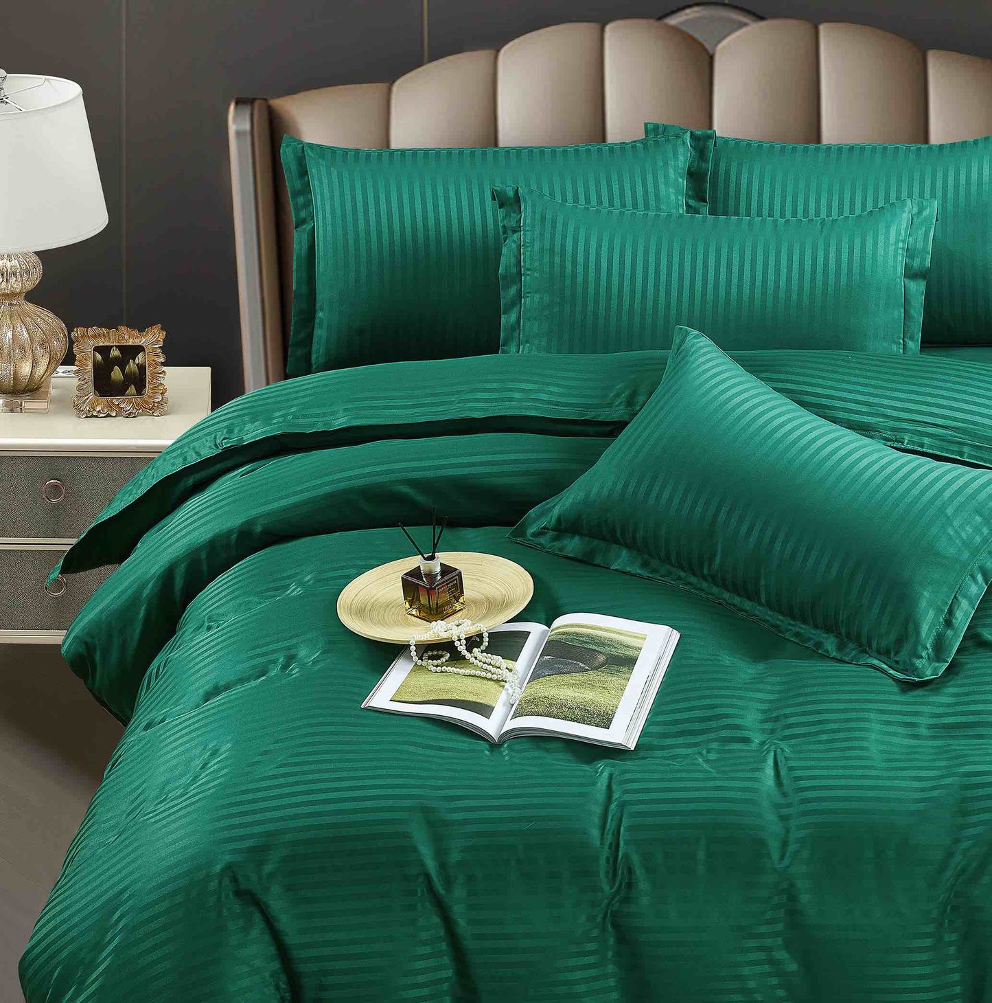 Lenjerie de pat dublu Model Damasc, cearceaf cu elastic ,Bumbac finet , 6 piese , Verde Smarald, DAM022