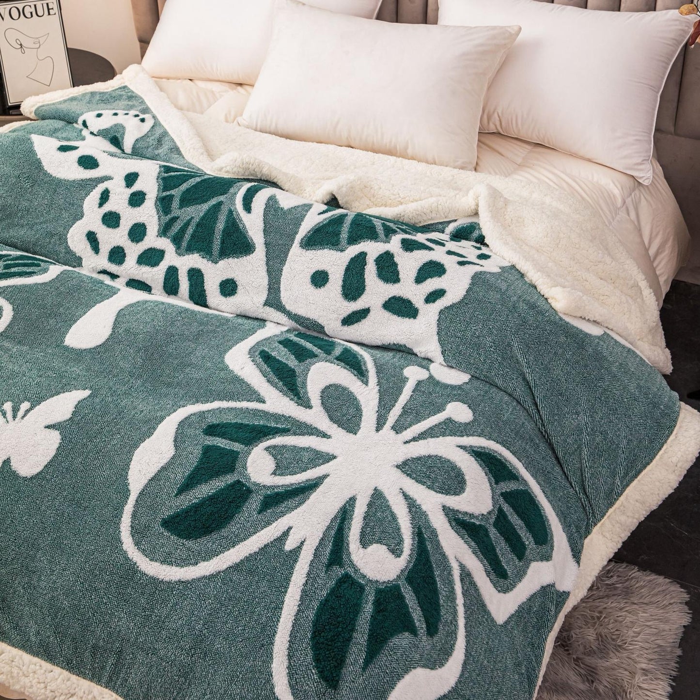 Patura groasa Cocolino cu blăniță, 200x230, Model Fluturi 3D, Verde, cod PTR12