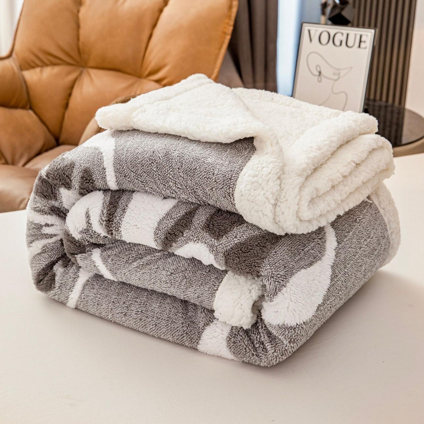 Patura groasa Cocolino cu blăniță, 200x230, Model Fluturi 3D, Gri, cod PTR14