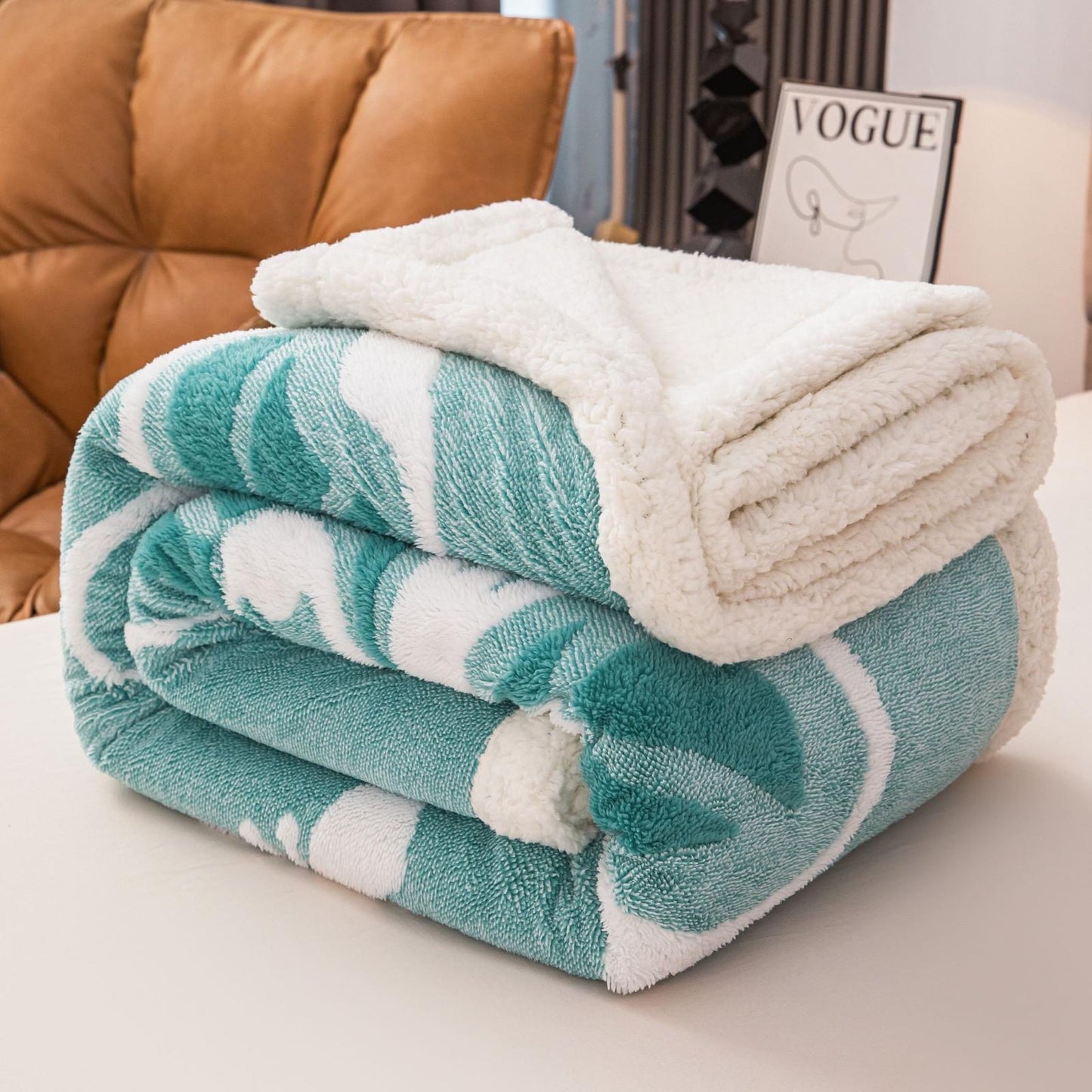 Patura groasa Cocolino cu blăniță, 200x230, Model Fluturi 3D, Turcoaz, cod PTR18