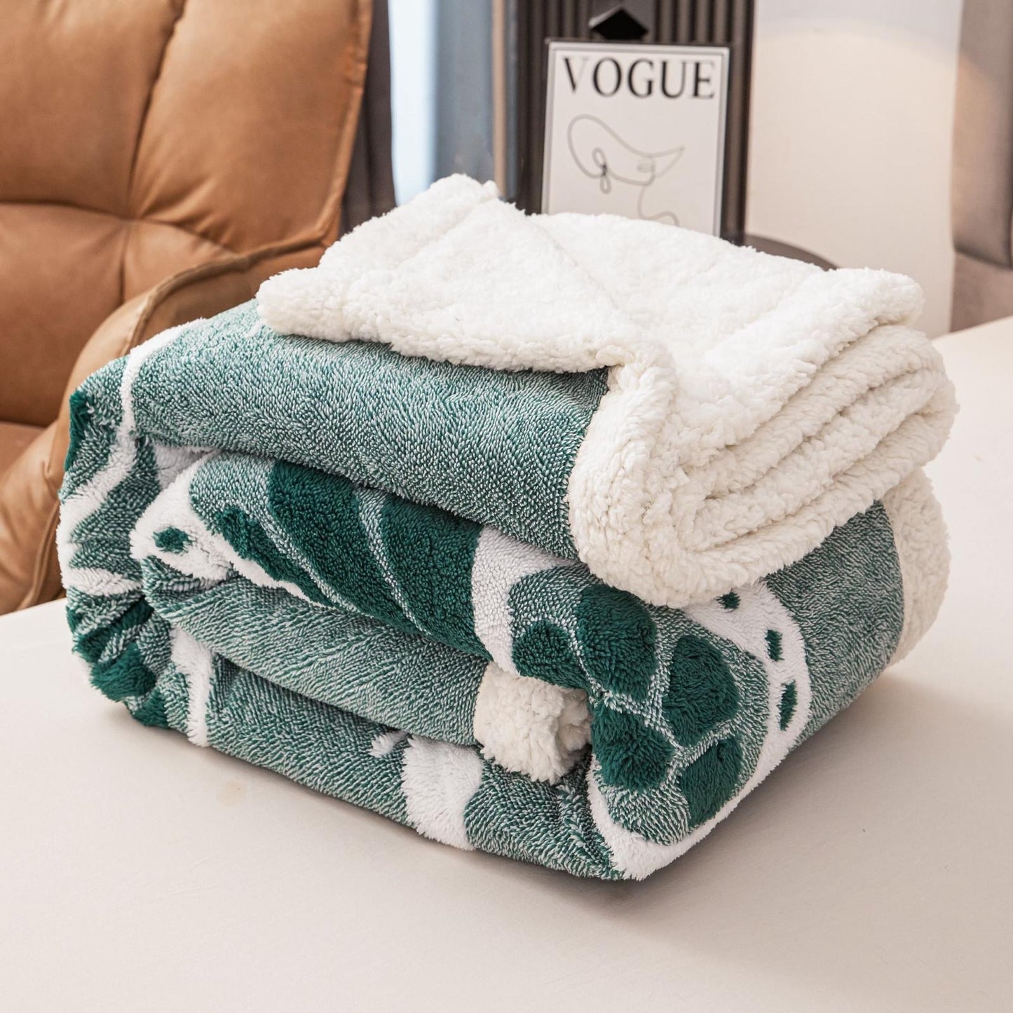 Patura groasa Cocolino cu blăniță, 200x230, Model Fluturi 3D, Verde, cod PTR12