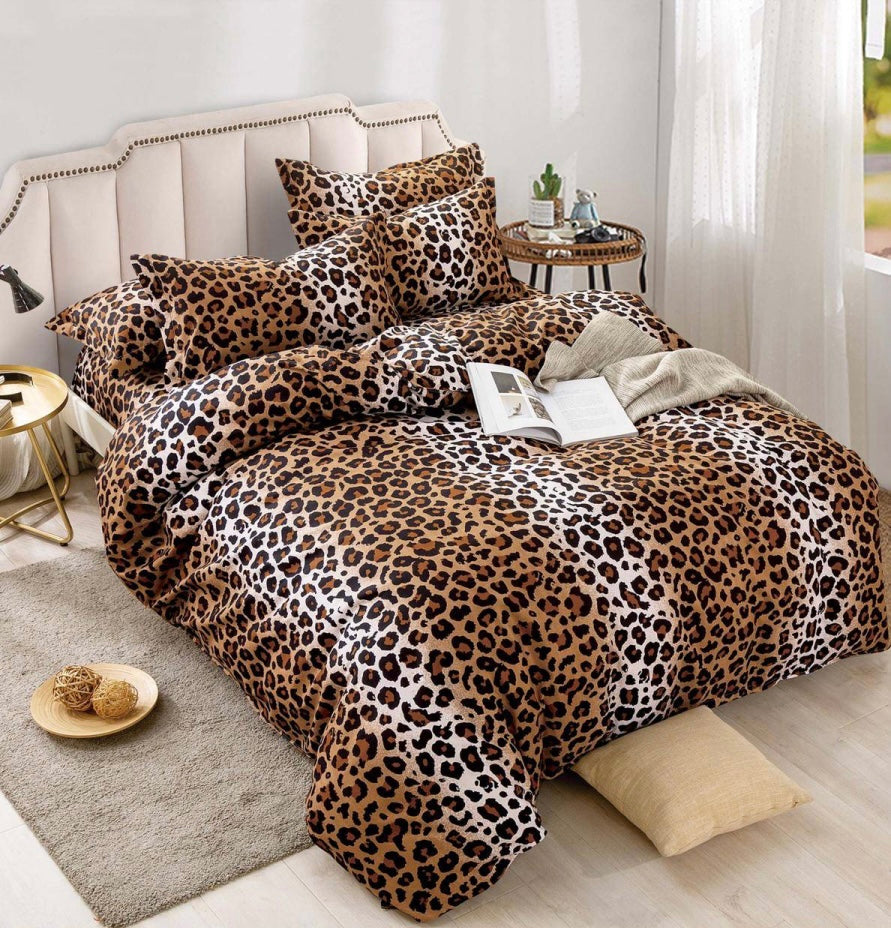 Lenjerie pat dublu, 2 persoane, Bumbac Finet, cearceaf normal sau cu elastic, 6 piese,Model Animal Print,  LBF043