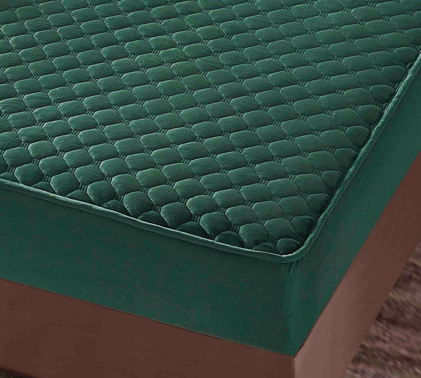 Husă Catifea TOPPER cu Elastic + 2 fețe de pernă, 160x200, Verde . HT05